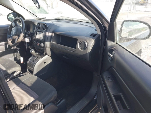 2013 Jeep Compass Sport with VIN 1C4NJCBB2DD250650, listed as a IAAI auction lot 41068228 with 148,549 mi miles. Bid and sale history available at carsss.com. Image 5.