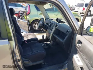 2005 Scion xB with VIN JTLKT324750202444, listed as a IAAI auction lot 41999054 with 187,113 mi miles. Bid and sale history available at carsss.com. Image 5.