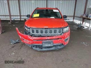 2019 Jeep Compass Sport z VIN 3C4NJCAB2KT676721, wystawiony jako IAAI lot #42116610 z przebiegiem 130 701 mil mil oraz . Historia ofert i sprzedaży dostępna na DreamBid. Obrazek 6.