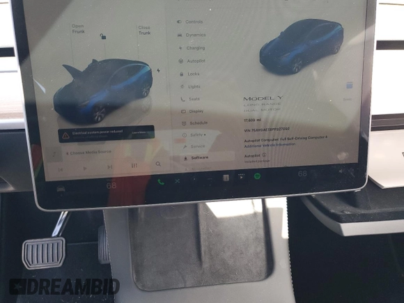 2023 Tesla Model Y Long Range with VIN 7SAYGAEE8PF927092, listed as a Copart auction lot 53917185 with 17,639 mi miles and Salvage Title. Bid and sale history available at DreamBid. Image 9.