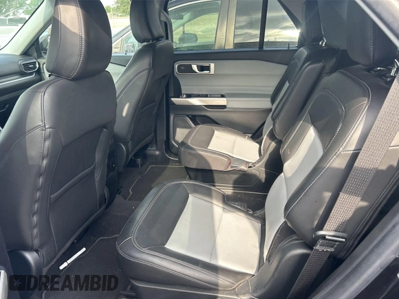 2022 Ford Explorer XLT z VIN 1FMSK7DH5NGB41796, wystawiony jako IAAI lot #42414954 z przebiegiem 91 562 mil mil oraz . Historia ofert i sprzedaży dostępna na DreamBid. Obrazek 13.