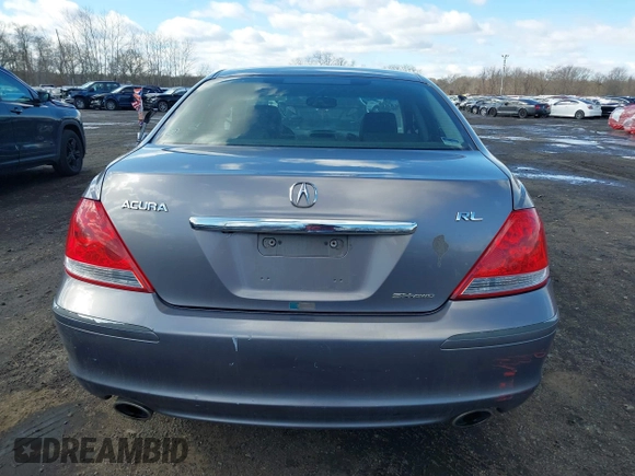 2007 Acura RL Tech Pkg with VIN JH4KB16617C000200, listed as a IAAI auction lot 41592490 with 224,508 mi miles. Bid and sale history available at carsss.com. Image 16.