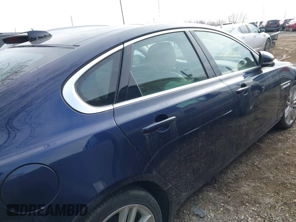 2018 Jaguar XF with VIN SAJBE4EV5JCY56577, listed as a IAAI auction lot 41520046 with 90,307 mi miles and . Bid and sale history available at DreamBid. Image 13.