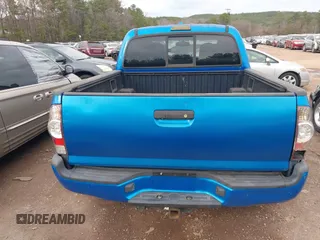 2009 Toyota Tacoma PreRunner with VIN 3TMJU62N89M086883, listed as a IAAI auction lot 41451470 with 226,002 mi miles. Bid and sale history available at carsss.com. Image 16.