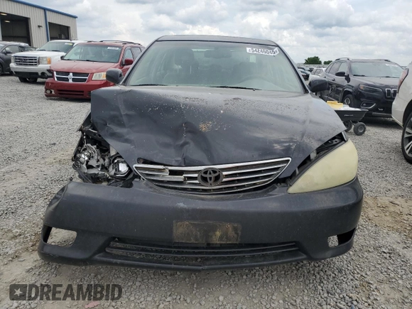 2006 Toyota Camry LE z VIN 4T1BF30K76U635823, wystawiony jako Copart lot #54246045 z przebiegiem 211 090 mil mil oraz Szkoda całkowita • Salvage title. Historia ofert i sprzedaży dostępna na DreamBid. Obrazek 5.