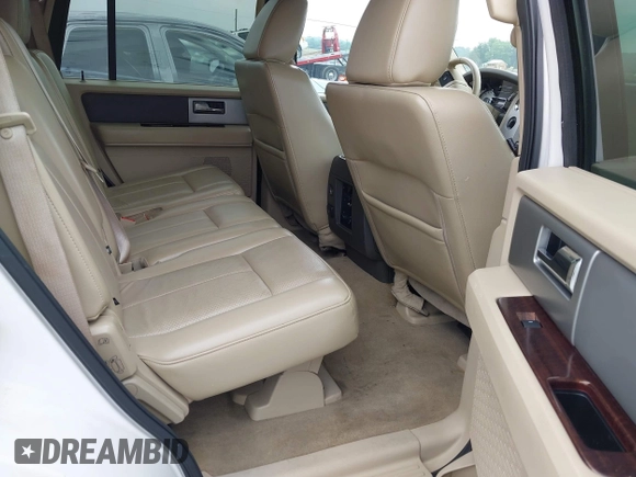 2011 Ford Expedition XLT with VIN 1FMJU1J53BEF19313, listed as a IAAI auction lot 42365986 with 151,470 mi miles and . Bid and sale history available at DreamBid. Image 8.