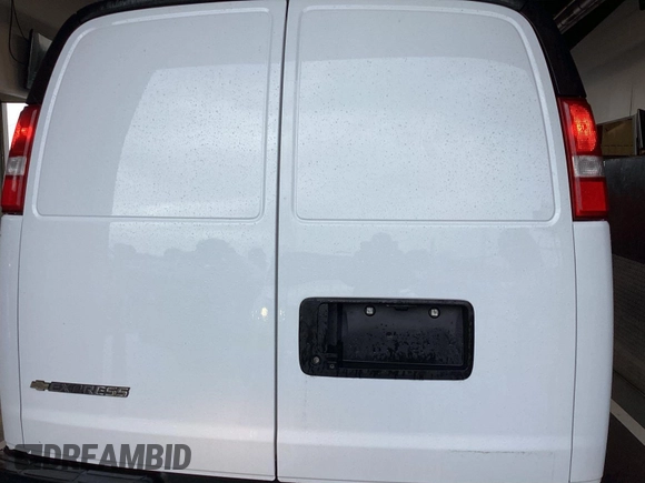 2022 Chevrolet Express Cargo with VIN 1GCWGAFP8N1271163, listed as a IAAI auction lot 42282313 with 49,088 mi miles and . Bid and sale history available at DreamBid. Image 1.