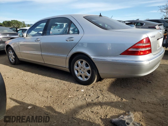 2002 Mercedes-Benz S-Class 4.3L with VIN WDBNG70J82A313571, listed as a Copart auction lot 48008415 with 159,719 mi miles and Salvage Title. Bid and sale history available at carsss.com. Image 2.