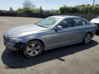 2012 BMW 5 Series 528i with VIN WBAXG5C59CDY29920, listed as a Copart auction lot 52589705 with 135,089 mi miles and Salvage Title. Bid and sale history available at carsss.com. Image 1.