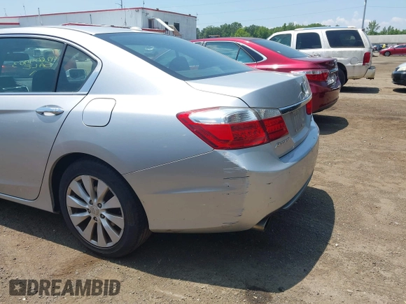 2013 Honda Accord Touring with VIN 1HGCR3F95DA041302, listed as a IAAI auction lot 42609903 with 247,116 mi miles and . Bid and sale history available at DreamBid. Image 6.