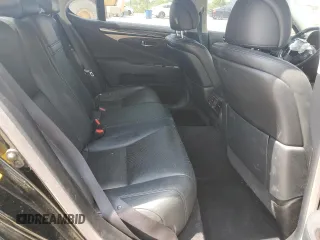 2013 Lexus LS 460 z VIN JTHCL5EF0D5019427, wystawiony jako Copart lot #56021135 z przebiegiem 95 609 mil mil oraz Szkoda całkowita • Salvage title. Historia ofert i sprzedaży dostępna na DreamBid. Obrazek 10.