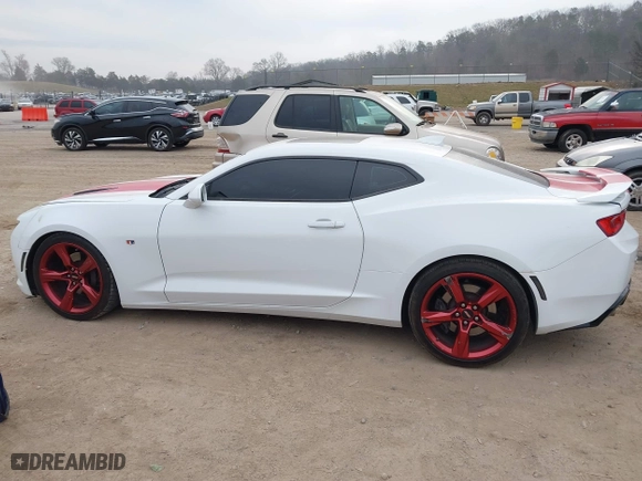 2016 Chevrolet Camaro 2SS with VIN 1G1FH1R72G0168198, listed as a IAAI auction lot 41784155 with 84,146 mi miles. Bid and sale history available at carsss.com. Image 14.