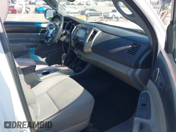 2013 Toyota Tacoma with VIN 5TFTX4CN9DX021742, listed as a IAAI auction lot 41996671 with 125,959 mi miles and . Bid and sale history available at DreamBid. Image 5.