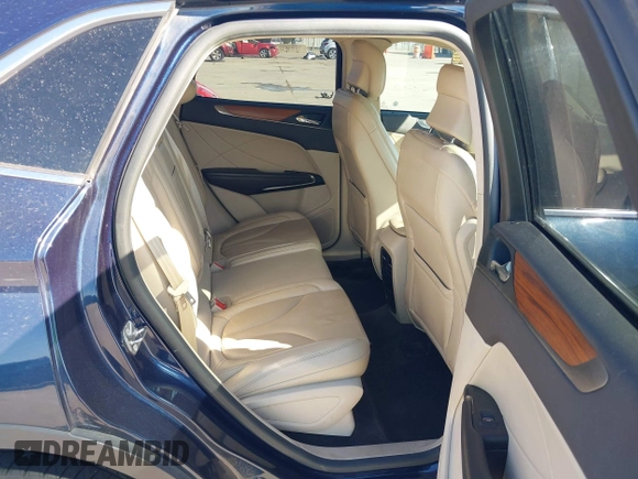 2017 Lincoln MKC Select with VIN 5LMCJ2C98HUL69590, listed as a IAAI auction lot 42291203 with 122,654 mi miles and . Bid and sale history available at DreamBid. Image 8.