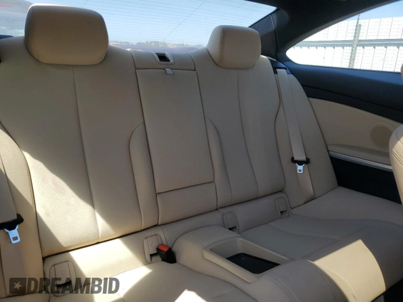 2020 BMW 4 Series 430i z VIN WBA4W3C03LFH13652, wystawiony jako Copart lot #66787724 z przebiegiem 26 490 mil mil oraz Szkoda całkowita • Salvage title. Historia ofert i sprzedaży dostępna na DreamBid. Obrazek 10.