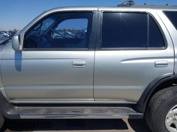 1999 Toyota 4Runner SR5 z VIN JT3HN86R2X0196837, wystawiony jako IAAI lot #42256702 z przebiegiem 281 141 mil mil oraz . Historia ofert i sprzedaży dostępna na DreamBid. Obrazek 14.