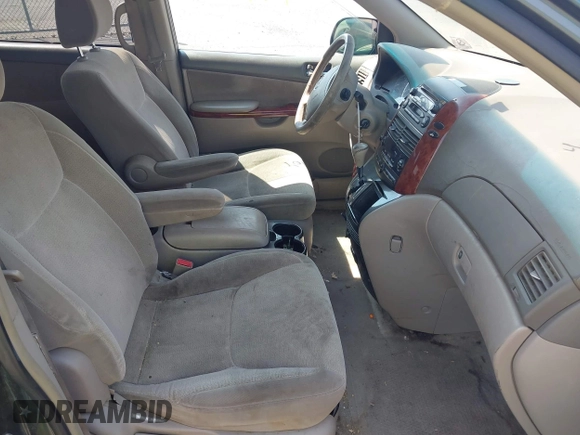 2004 Toyota Sienna XLE with VIN 5TDZA22CX4S043514, listed as a IAAI auction lot 42164904 with 221,644 mi miles. Bid and sale history available at carsss.com. Image 5.