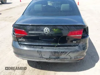 2016 Volkswagen Jetta Sport с VIN 3VWD17AJ1GM404282, выставлен на аукционе IAAI как лот 42118484 с пробегом 95 067 миль миль и . История ставок и продаж доступна на DreamBid. Изображение 16.