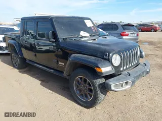 2023 Jeep Gladiator Overland with VIN 1C6HJTFG2PL564318, listed as a IAAI auction lot 41637657 with 30,368 mi miles. Bid and sale history available at carsss.com. Image 1.