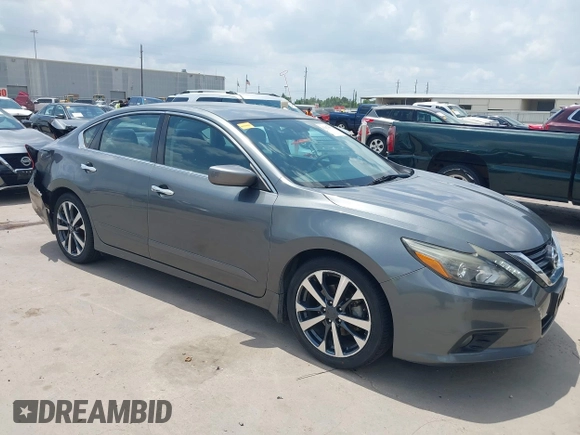 2016 Nissan Altima SR with VIN 1N4AL3APXGC227638, listed as a IAAI auction lot 42079982 with 167,303 mi miles and . Bid and sale history available at carsss.com. Image 1.
