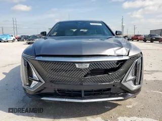 2023 Cadillac LYRIQ RWD Luxury z VIN 1GYKPMRK3PZ001935, wystawiony jako Copart lot #53645875 z przebiegiem Nie podano mil oraz Nie do naprawy • Non repairable. Historia ofert i sprzedaży dostępna na DreamBid. Obrazek 5.
