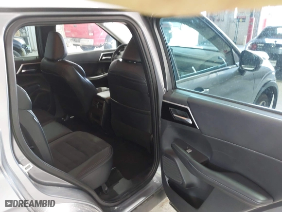 2023 Mitsubishi Outlander SE with VIN JA4J4UA87PZ053640, listed as a IAAI auction lot 41992423 with 51,075 mi miles. Bid and sale history available at carsss.com. Image 8.