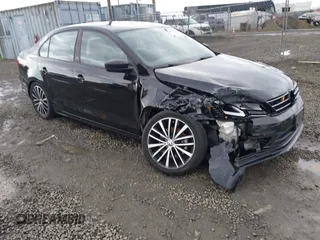 2016 Volkswagen Jetta Sport z VIN 3VWD17AJ4GM338391, wystawiony jako IAAI lot #40825265 z przebiegiem 108 022 mil mil oraz . Historia ofert i sprzedaży dostępna na DreamBid. Obrazek 1.