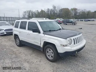 2014 Jeep Patriot Sport with VIN 1C4NJPBAXED504895, listed as a IAAI auction lot 41837883 with 272,331 mi miles. Bid and sale history available at carsss.com. Image 6.