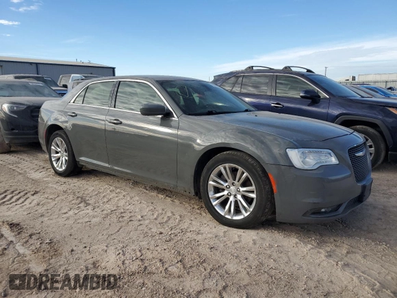 2018 Chrysler 300 Touring L with VIN 2C3CCAAG6JH137452, listed as a Copart auction lot 86183294 with 125,611 mi miles and Clean Title. Bid and sale history available at carsss.com. Image 4.