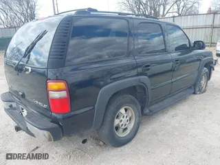 2003 Chevrolet Tahoe LS with VIN 1GNEK13Z43R162804, listed as a IAAI auction lot 41900334 with 261,323 mi miles. Bid and sale history available at carsss.com. Image 4.
