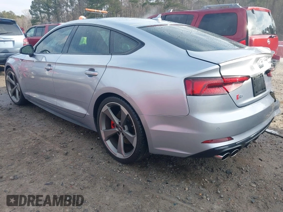 2019 Audi S5 Sportback Premium Plus z VIN WAUB4CF57KA081140, wystawiony jako IAAI lot #41179590 z przebiegiem 48 025 mil mil oraz . Historia ofert i sprzedaży dostępna na DreamBid. Obrazek 3.