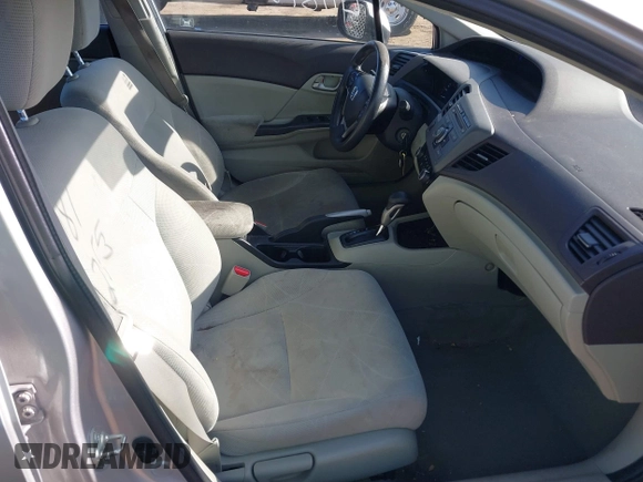 2012 Honda Civic LX z VIN 19XFB2F58CE107540, wystawiony jako IAAI lot #40812255 z przebiegiem 155 402 mil mil oraz . Historia ofert i sprzedaży dostępna na DreamBid. Obrazek 5.