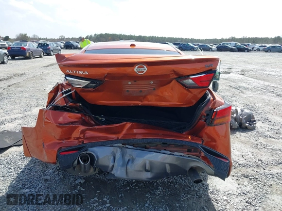 2019 Nissan Altima SR with VIN 1N4BL4CV8KC201828, listed as a IAAI auction lot 41728892 with 124,879 mi miles and . Bid and sale history available at carsss.com. Image 16.
