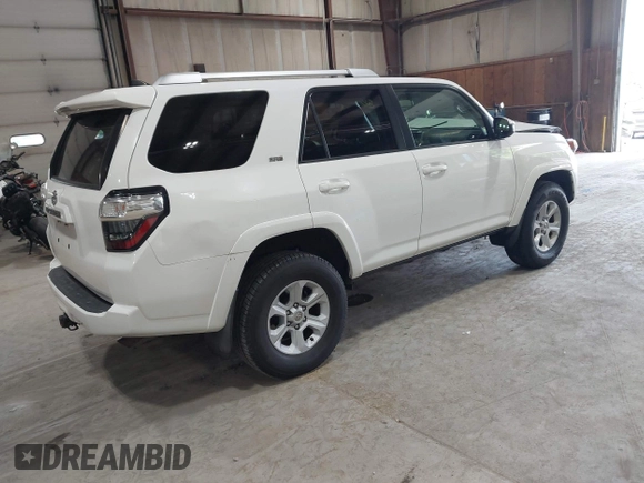 2016 Toyota 4Runner Limited with VIN JTEBU5JR8G5312700, listed as a IAAI auction lot 42368603 with 124,056 mi miles and . Bid and sale history available at DreamBid. Image 4.