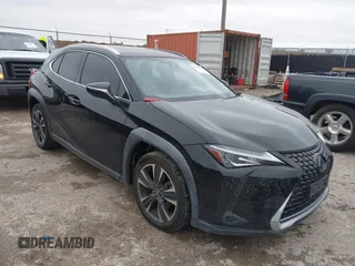 2019 Lexus UX with VIN JTHY3JBH5K2001606, listed as a IAAI auction lot 41542775 with 61,582 mi miles. Bid and sale history available at carsss.com. Image 1.