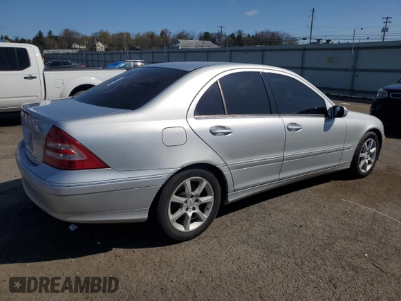 2007 Mercedes-Benz C 280 Luxury z VIN WDBRF92H27F912549, wystawiony jako Copart lot #53465645 z przebiegiem 111 276 mil mil oraz Szkoda całkowita • Salvage title. Historia ofert i sprzedaży dostępna na DreamBid. Obrazek 3.