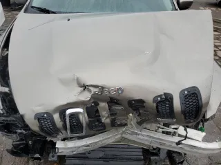 2017 Jeep Cherokee Latitude с VIN 1C4PJLCS6HW640751, выставлен на аукционе Copart как лот 57822525 с пробегом 115 216 миль миль и Чистый • Clean title. История ставок и продаж доступна на DreamBid. Изображение 12.