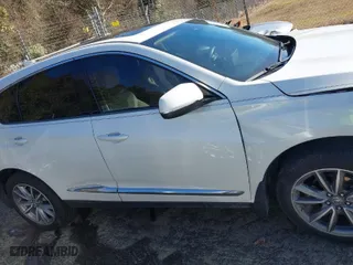 2019 Acura RDX w/Technology Pkg with VIN 5J8TC1H55KL000167, listed as a IAAI auction lot 41431718 with 111,791 mi miles. Bid and sale history available at carsss.com. Image 13.