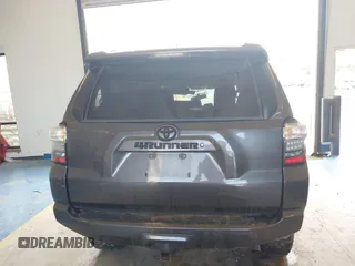 2018 Toyota 4Runner SR5 with VIN JTEBU5JR7J5550156, listed as a IAAI auction lot 41838265 with 171,242 mi miles and . Bid and sale history available at DreamBid. Image 15.