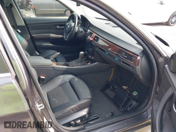 2007 BMW 3 Series 335i with VIN WBAVB73517KY60596, listed as a IAAI auction lot 42504350 with 111,403 mi miles and . Bid and sale history available at DreamBid. Image 5.