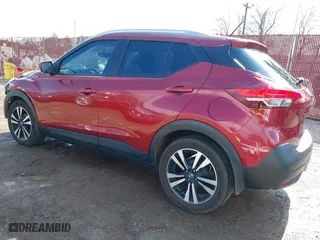 2018 Nissan Kicks SV with VIN 3N1CP5CU5JL517564, listed as a IAAI auction lot 41420021 with 79,472 mi miles. Bid and sale history available at carsss.com. Image 3.