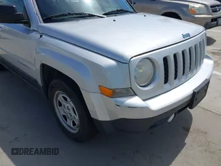 2013 Jeep Patriot Sport with VIN 1C4NJPBA7DD209591, listed as a IAAI auction lot 41945082 with 111,837 mi miles. Bid and sale history available at carsss.com. Image 6.