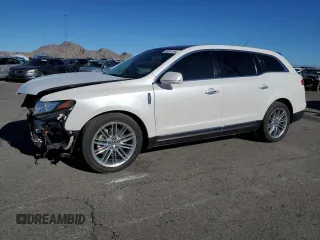 2016 Lincoln MKT EcoBoost with VIN 2LMHJ5AT9GBL01820, listed as a Copart auction lot 85581554 with 43,943 mi miles and Salvage Title. Bid and sale history available at DreamBid. Image 1.