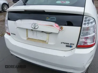 2008 Toyota Prius with VIN JTDKB20U983431304, listed as a IAAI auction lot 42011832 with Not Provided miles. Bid and sale history available at carsss.com. Image 6.