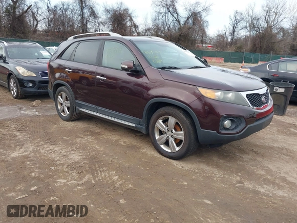 2012 Kia Sorento EX with VIN 5XYKU4A20CG200895, listed as a IAAI auction lot 41631262 with 176,997 mi miles. Bid and sale history available at carsss.com. Image 1.
