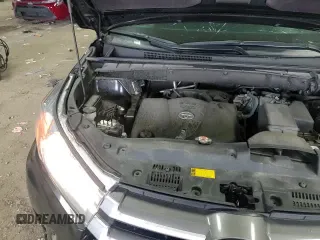 2019 Toyota Highlander SE with VIN 5TDJZRFH4KS579165, listed as a Copart auction lot 54581665 with 38,172 mi miles and Salvage title. Bid and sale history available at DreamBid. Image 14.
