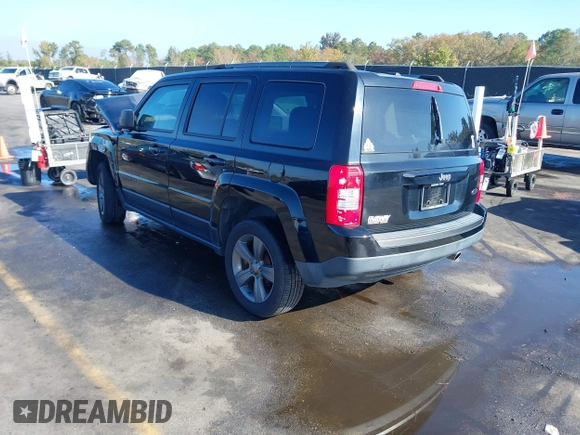 2017 Jeep Patriot Sport with VIN 1C4NJPBA6HD185760, listed as a IAAI auction lot 40723625 with 118,850 mi miles. Bid and sale history available at carsss.com. Image 3.