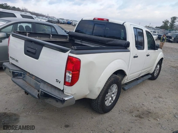 2018 Nissan Frontier SV V6 with VIN 1N6AD0ERXJN755982, listed as a IAAI auction lot 41516410 with 53,411 mi miles. Bid and sale history available at carsss.com. Image 4.