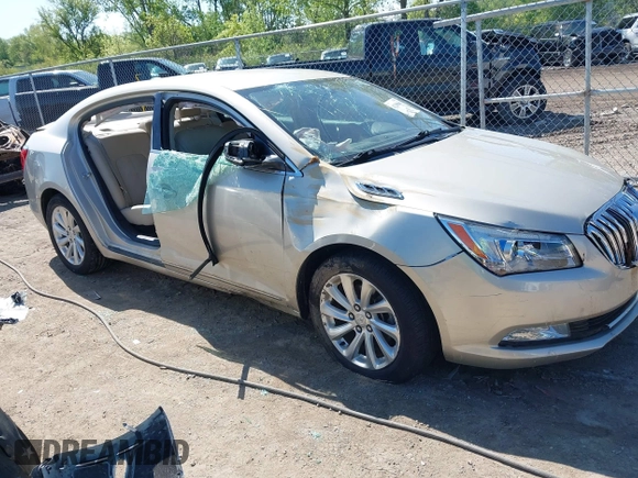 2015 Buick LaCrosse with VIN 1G4GA5G33FF223191, listed as a IAAI auction lot 42258580 with 60,722 mi miles and . Bid and sale history available at DreamBid. Image 6.