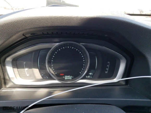 2015 Volvo V60 Cross Country T5 Platinum with VIN YV4612HM7F1001429, listed as a Copart auction lot 46016303 with 86,440 mi miles. Bid and sale history available at carsss.com. Image 9.